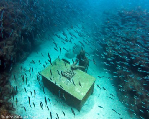 'The lost correspondent' une oeuvre de Jason deCaires Taylor