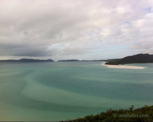 The paradisiacal Whitehaven Beach is one of the most beautiful beaches in the world