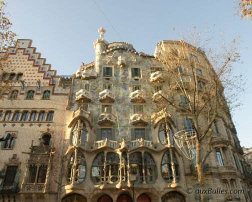 Casa Batlló features remarkable architecture with its bone-shaped columns Casa Batlló features remarkable architecture with its bone-shaped columns