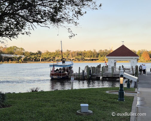 Le quai d'embarquement du Disney's Grand Floridian pour rejoindre Magic Kingdom par bateau