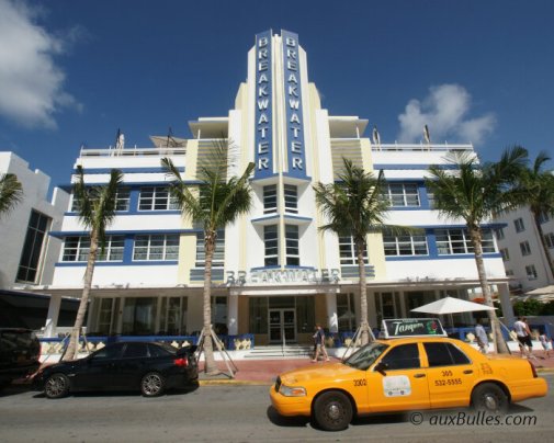L'hôtel Breakwaver sur Ocean Drive face à l'océan Atlantique L'hôtel Breakwaver sur Ocean Drive face à l'océan Atlantique