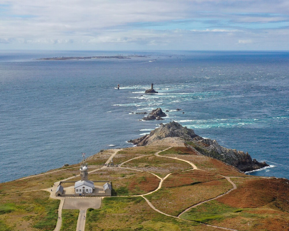L'île de Sein vue depuis la Pointe du Raz