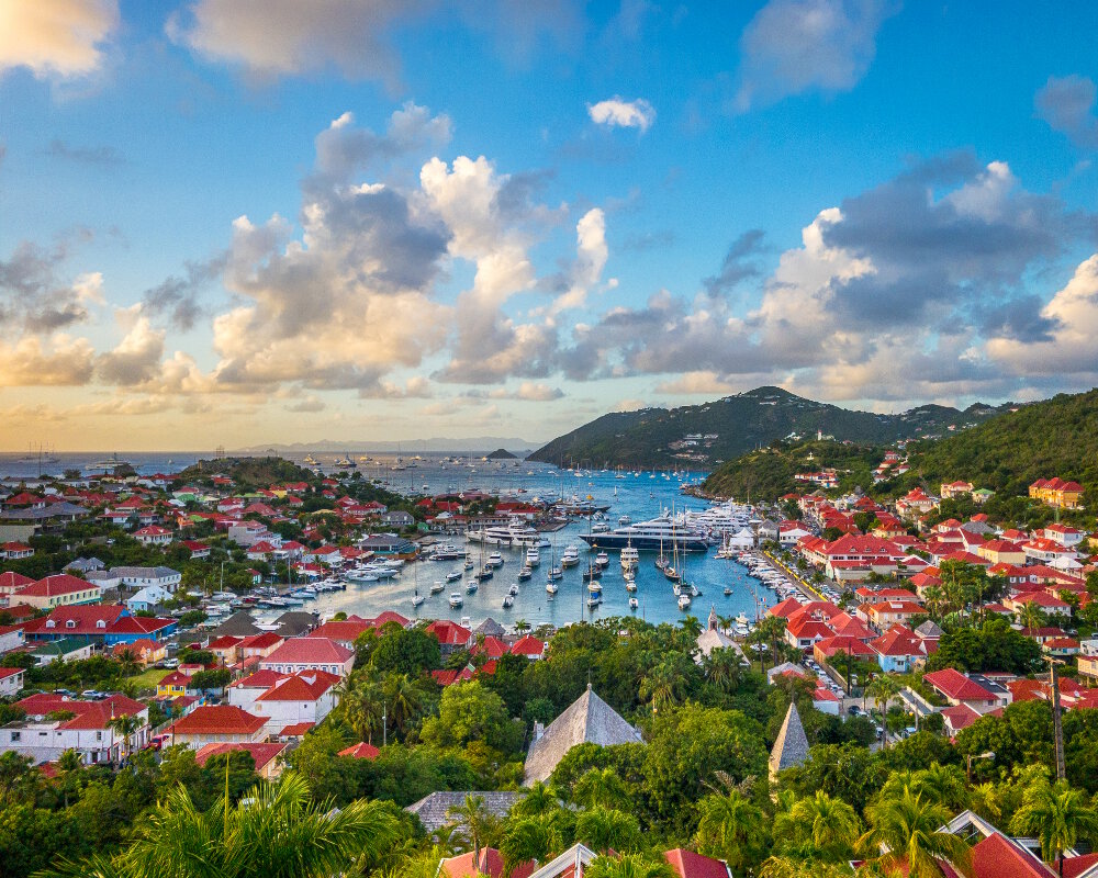 L'île de Saint-Barthélemy (Océan Atlantique | Mer des Caraïbes)