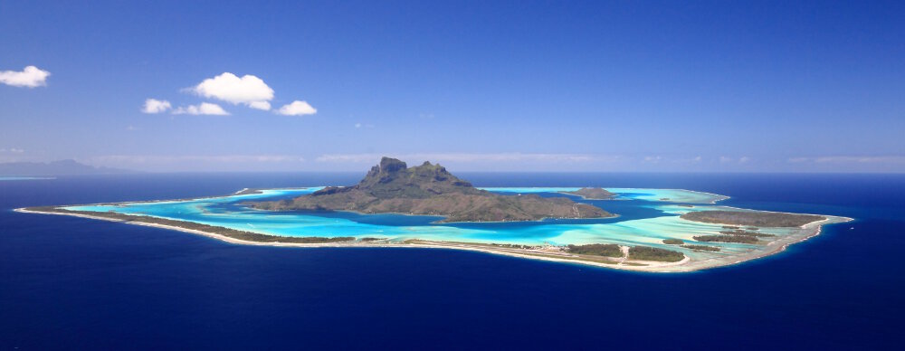 L'île de Bora Bora (Océan Pacifique)